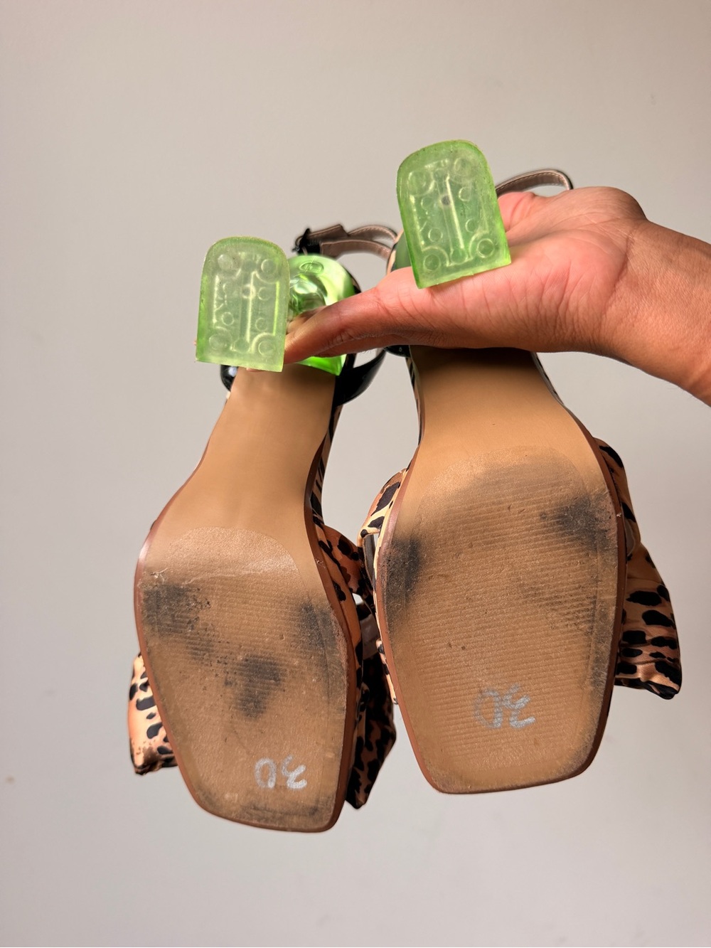 Betsey Johnson Leopard Slingbacks with Green Lucite Sculptural Heel - Picture 3 of 10